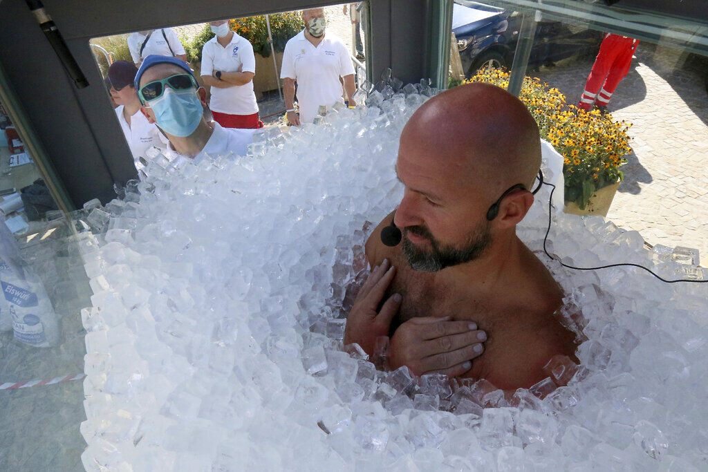 APTOPIX Austria Attempt World Record
